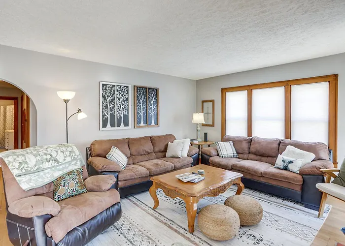 Cozy Tiffin House W/ Private Pool: 1 Mi To Town!